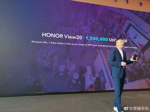 快4月了荣耀咋还没有发一款新机 到底在憋什么大招？