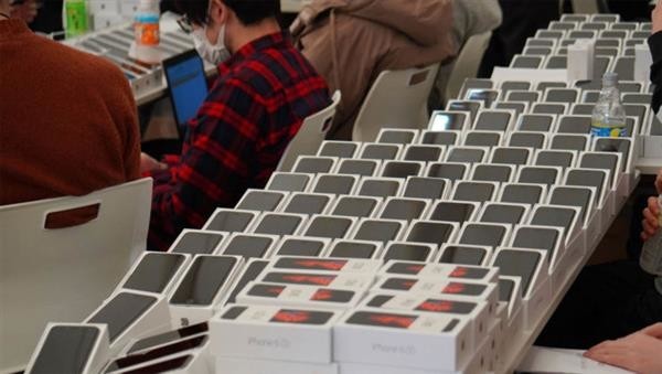 日本向钻石公主号供给2000部iPhone 便利乘客长途问诊